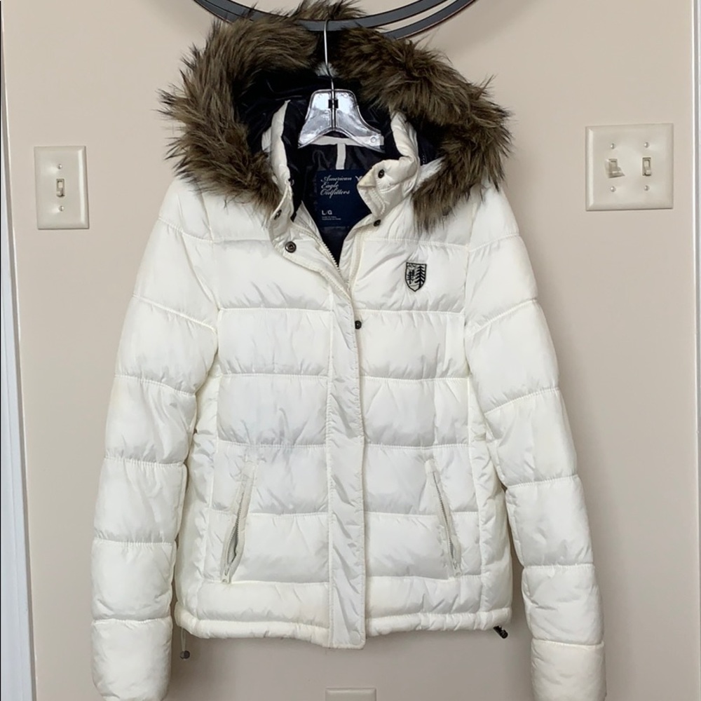 AMERICAN EAGLE PUFFER JACKET